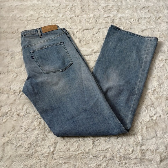 Levis Women's Size 32 Blue Made & Crafted Tender Bootcut Jeans - Picture 1 of 9